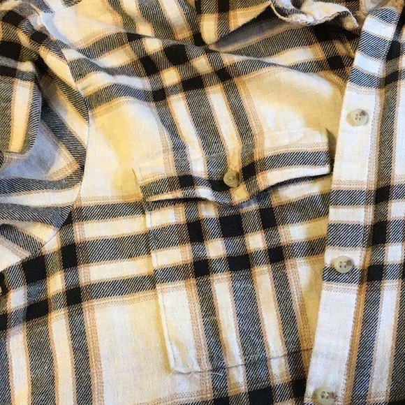 Old Navy Boyfriend flannel long sleeve shirt - Picture 3 of 4